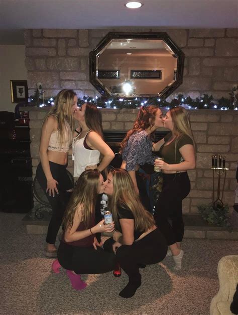 Pics of <b>girls kissing</b> each other. . Reddit girlskissing